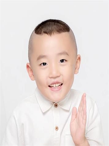 李立